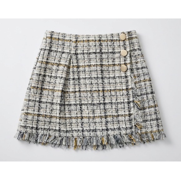 Just USA Dresses & Skirts - Just Me Fringe Plaid Tweed Mini Skort in Cream and Gray